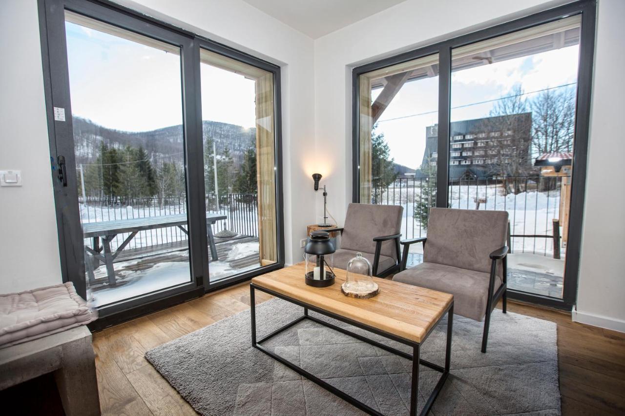 Baske Ostarije Modern Alpine Monsalbius Chalet מראה חיצוני תמונה