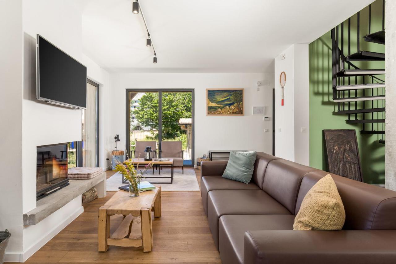 Baske Ostarije Modern Alpine Monsalbius Chalet מראה חיצוני תמונה