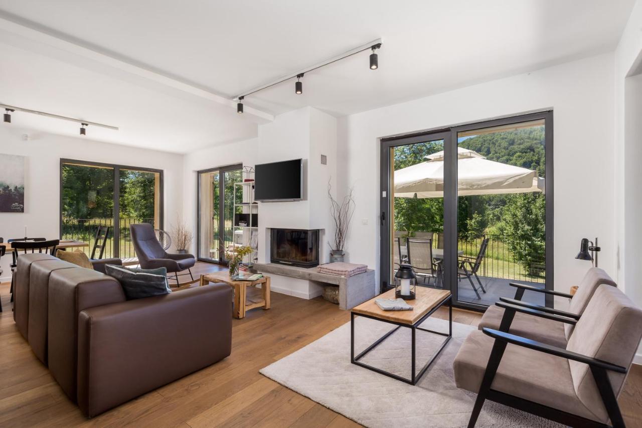 Baske Ostarije Modern Alpine Monsalbius Chalet מראה חיצוני תמונה
