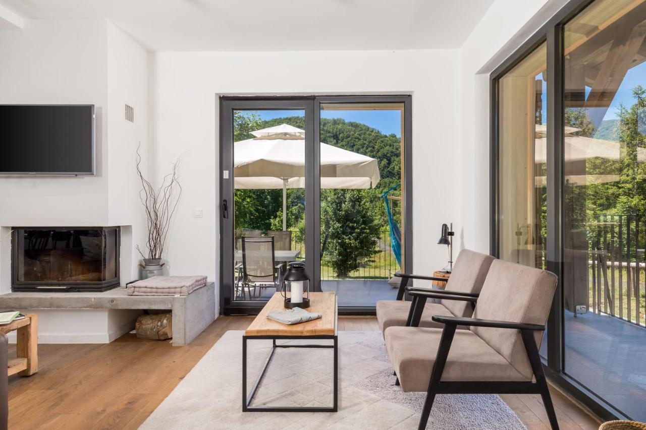 Baske Ostarije Modern Alpine Monsalbius Chalet מראה חיצוני תמונה
