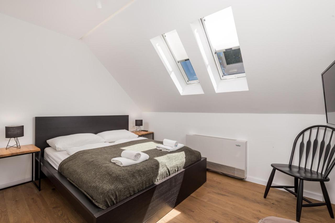 Baske Ostarije Modern Alpine Monsalbius Chalet מראה חיצוני תמונה